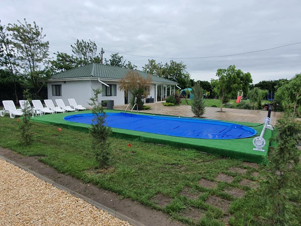 Casa Elis Piscina, Jacuzzy , Sauna, Ciubar Merei Екстериор снимка