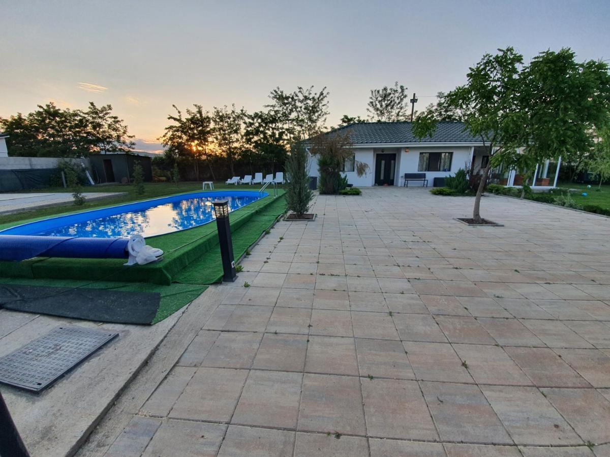 Casa Elis Piscina, Jacuzzy , Sauna, Ciubar Merei Екстериор снимка