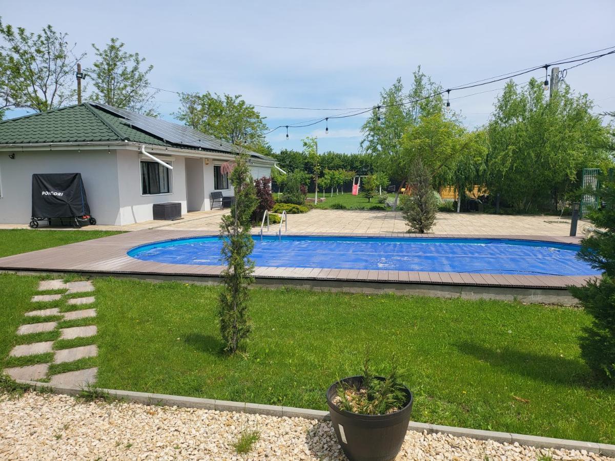 Casa Elis Piscina, Jacuzzy , Sauna, Ciubar Merei Екстериор снимка
