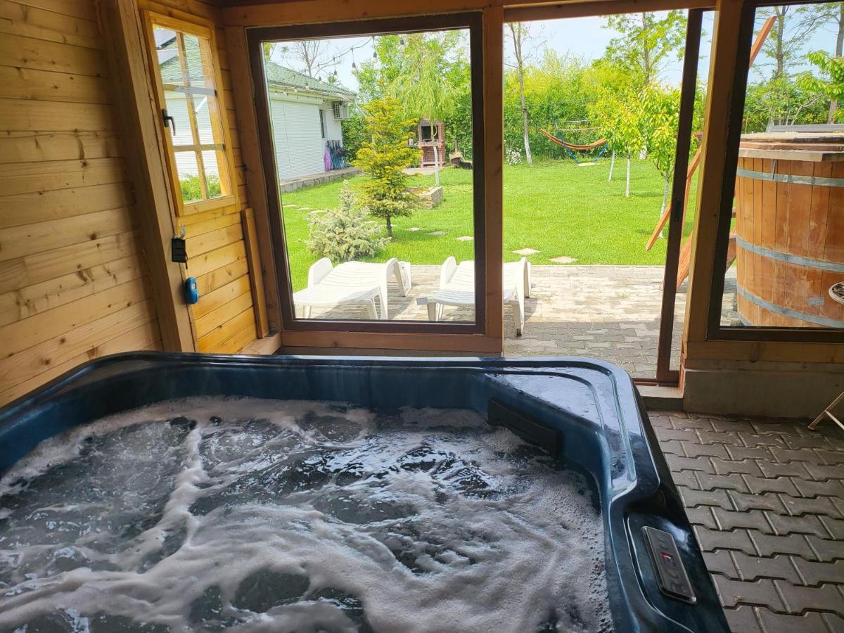 Casa Elis Piscina, Jacuzzy , Sauna, Ciubar Merei Екстериор снимка
